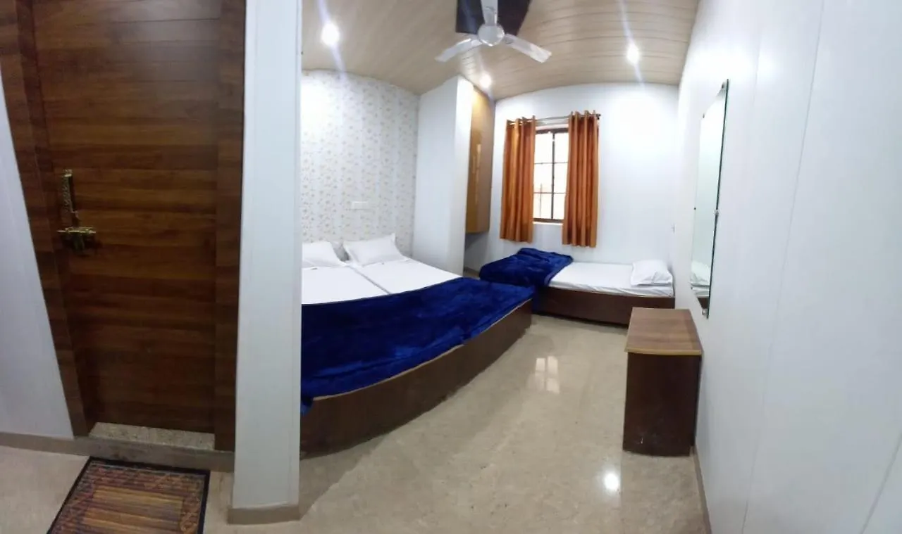 Hotel Shiv Ganga Varanasi 3*,
